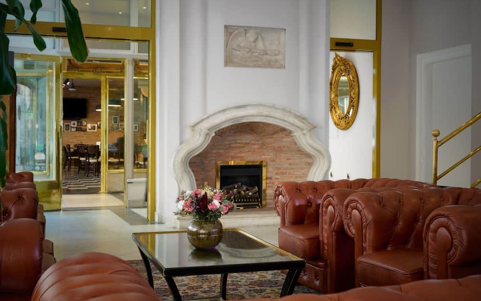 Balai Menunggu Gambar