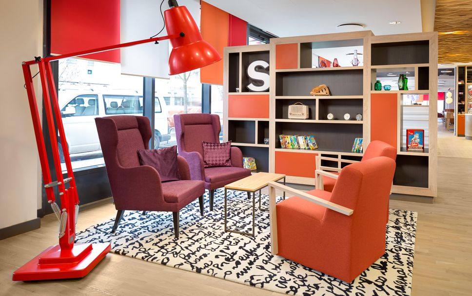 Balai Menunggu Gambar