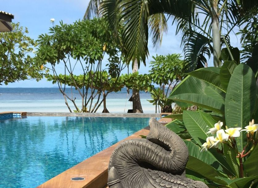 Kolam renang Gambar