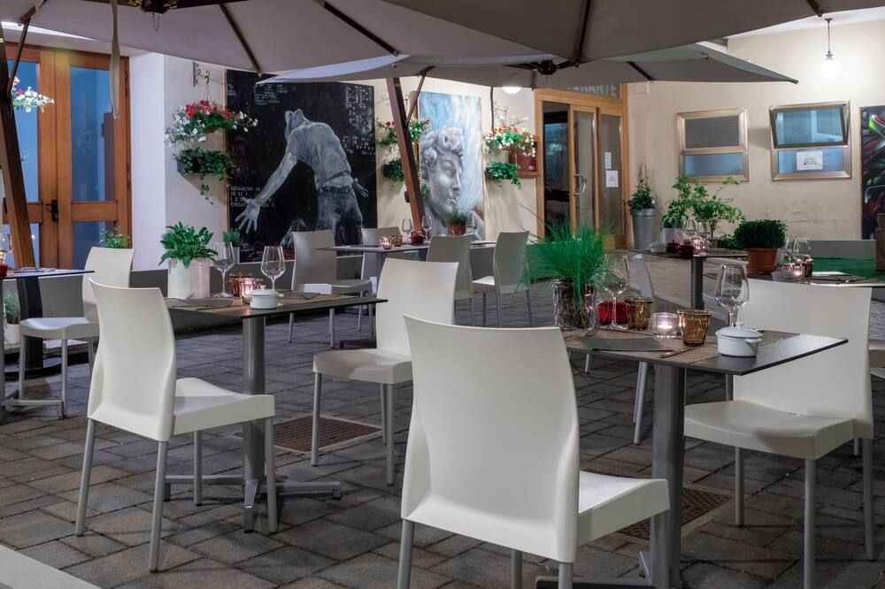 Restoran