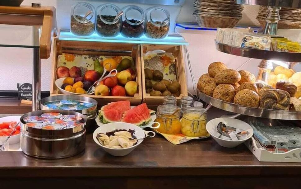Buffet Gambar