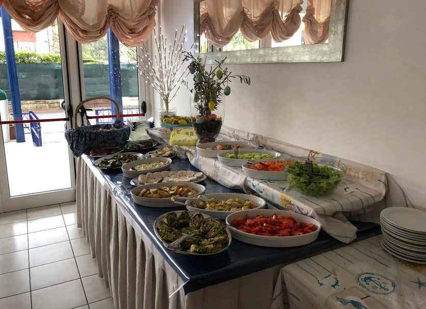 Buffet Gambar