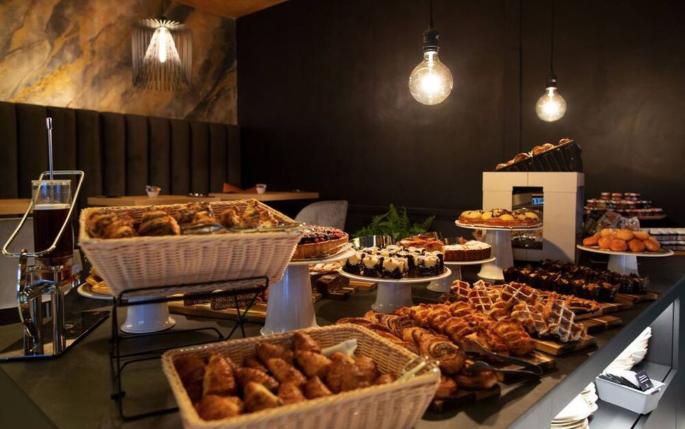 Buffet Gambar