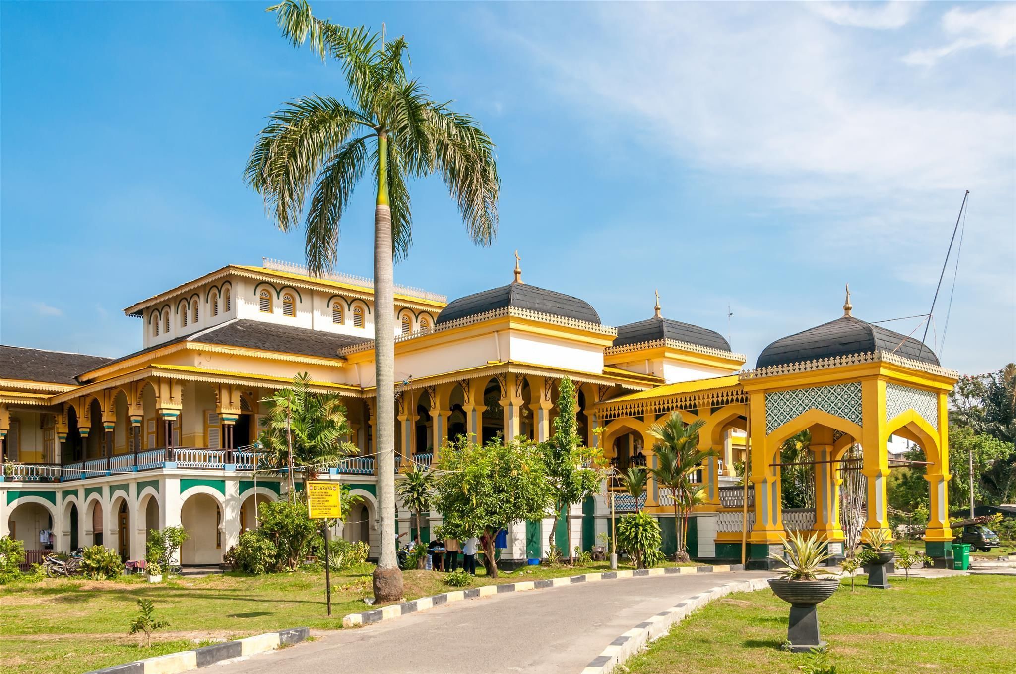 Bangunan