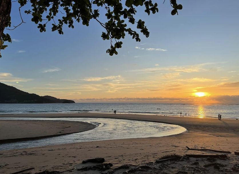 Pantai Gambar