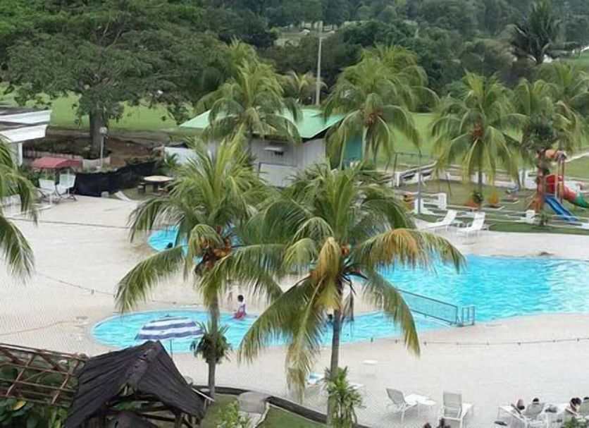 Kolam renang Gambar
