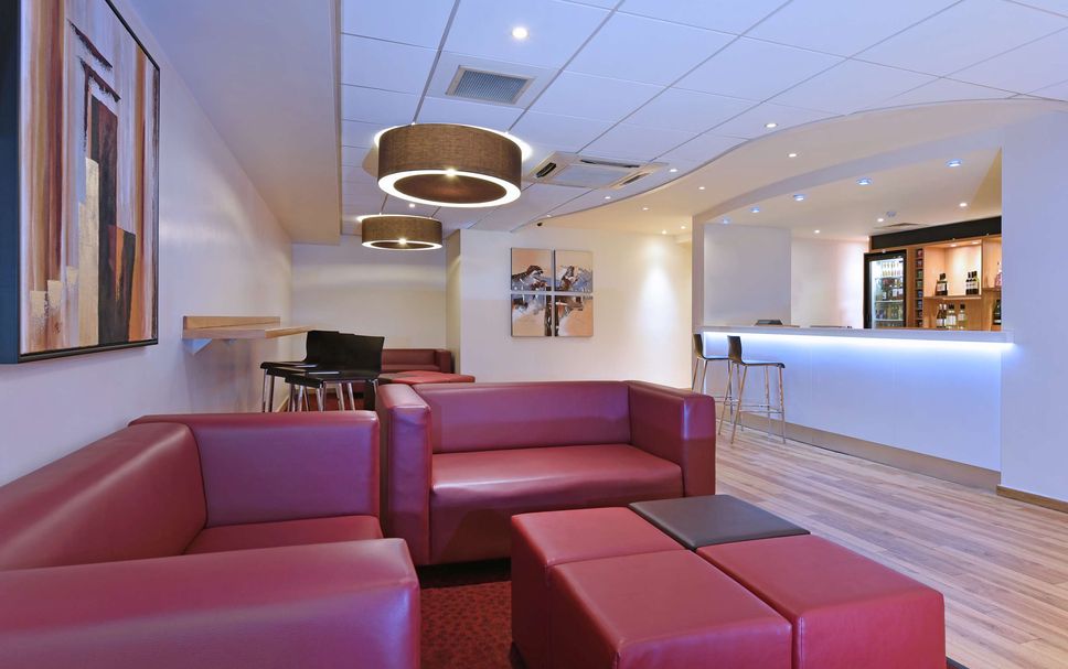 Balai Menunggu Gambar