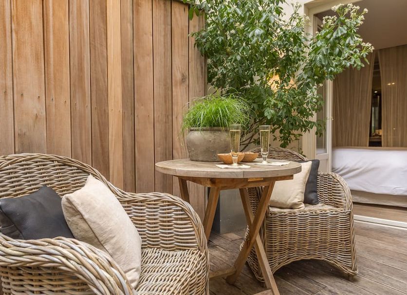 Patio Gambar