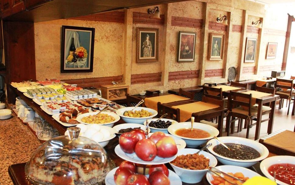 Buffet Gambar