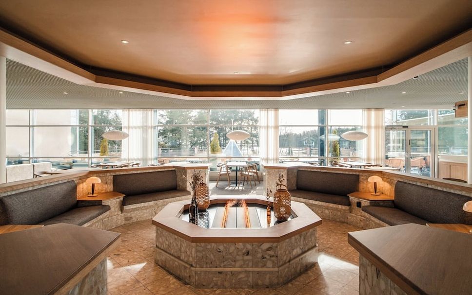 Balai Menunggu Gambar