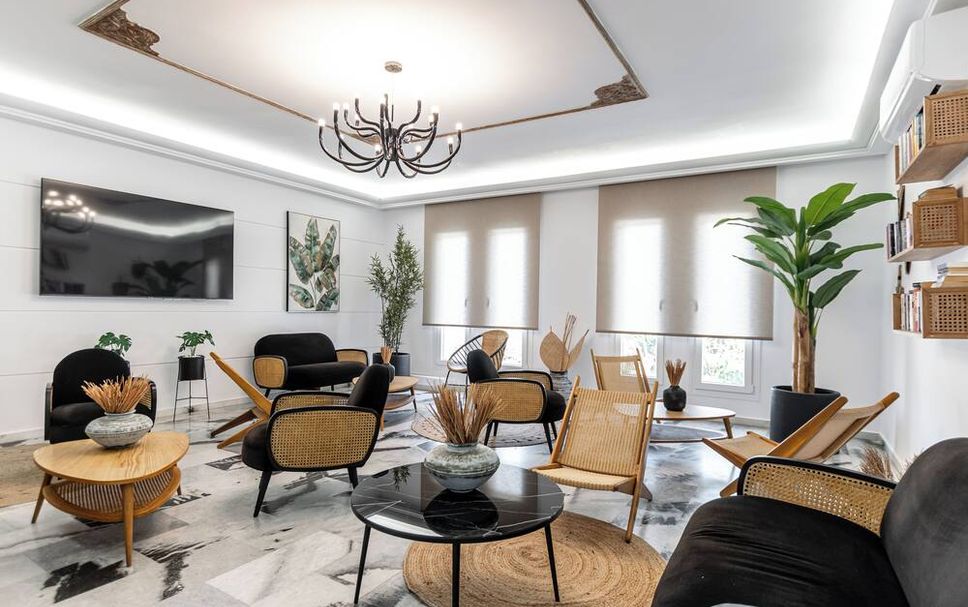 Balai Menunggu Gambar