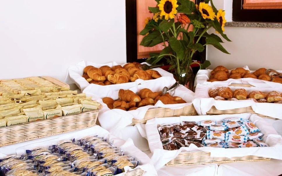 Buffet Gambar
