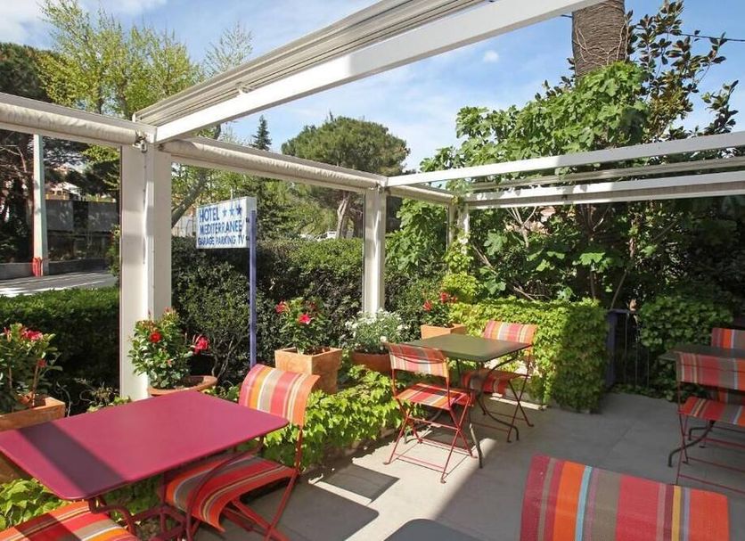 Patio Gambar