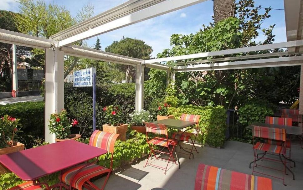 Patio Gambar