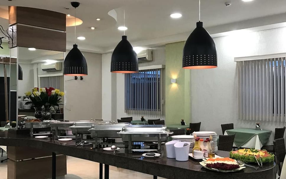 Buffet Gambar