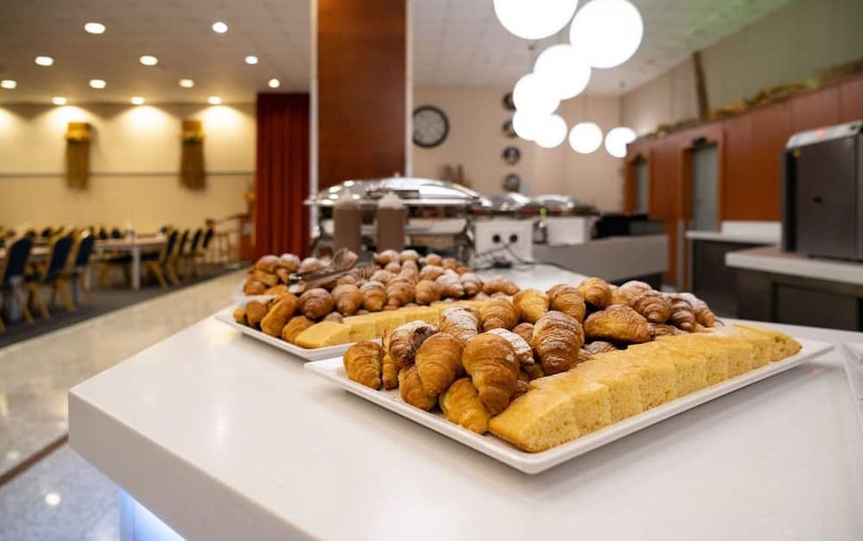Buffet Gambar
