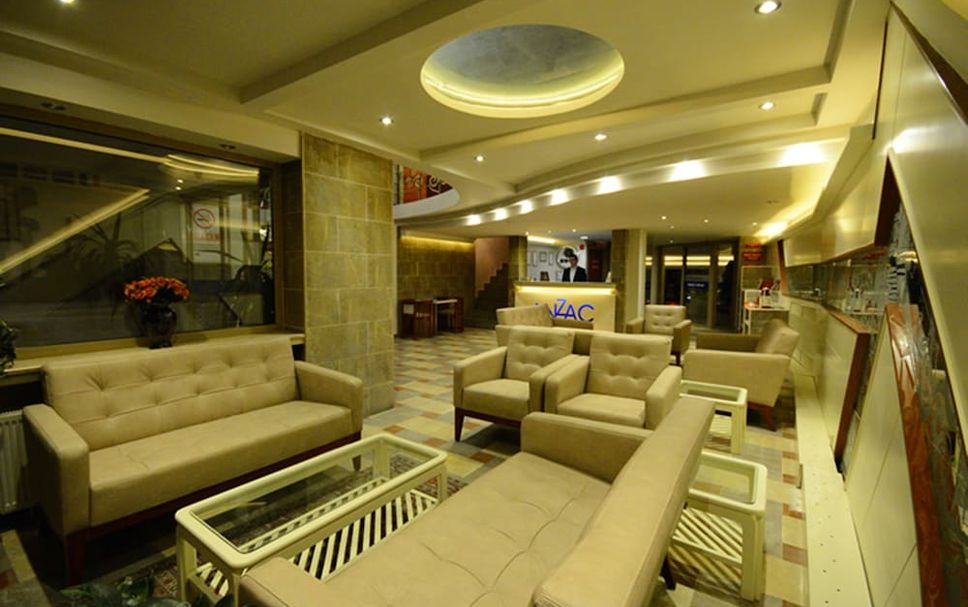 Balai Menunggu Gambar