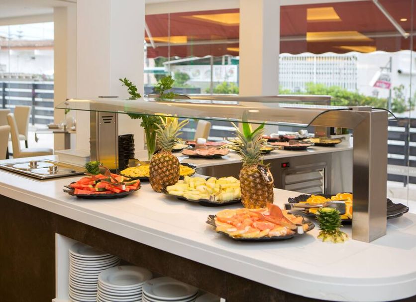 Buffet Gambar
