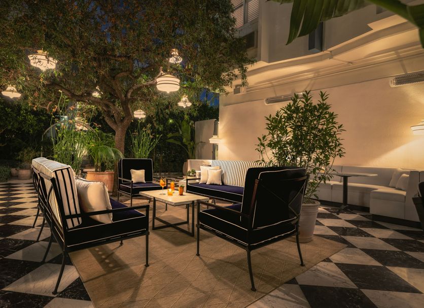 Patio Gambar