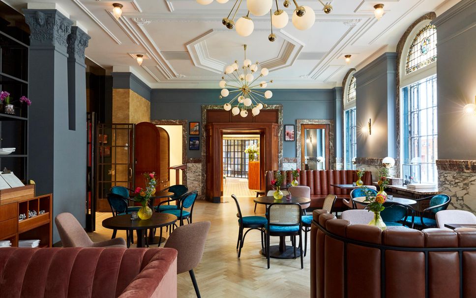 Balai Menunggu Gambar