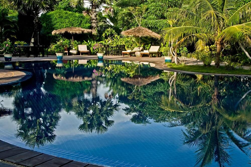 Kolam renang Gambar