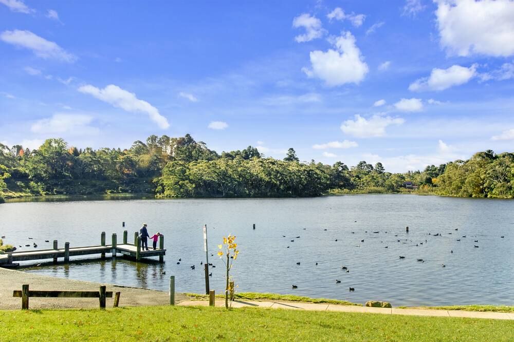 Pemandangan luar