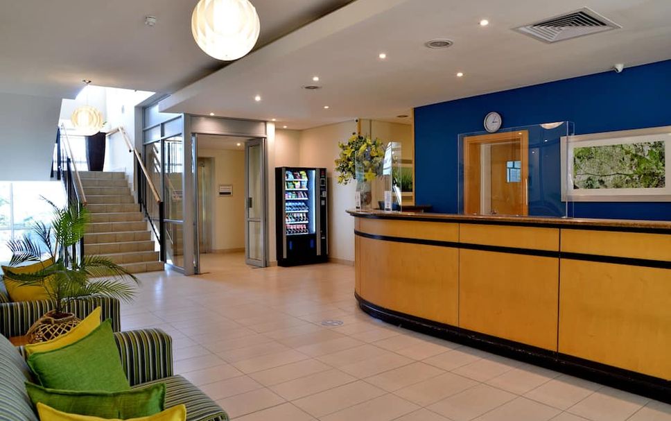 Meja Penyambut Tetamu Gambar