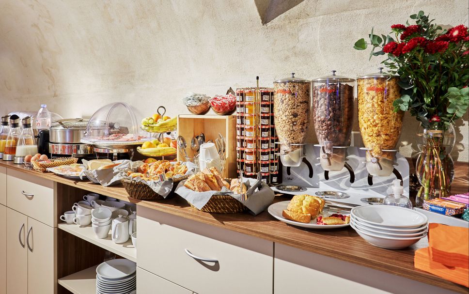 Buffet Gambar