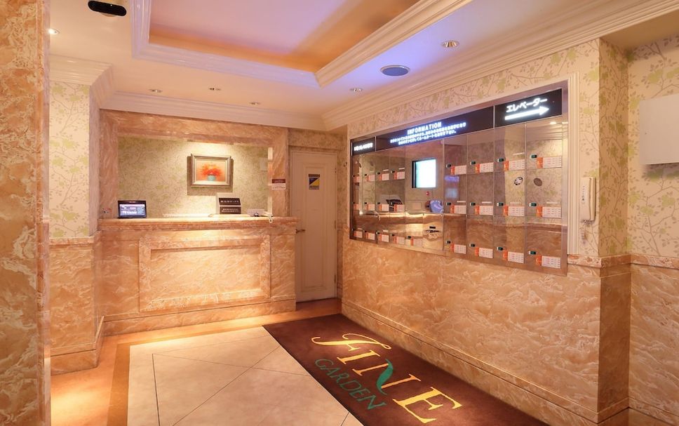 Meja Penyambut Tetamu Gambar