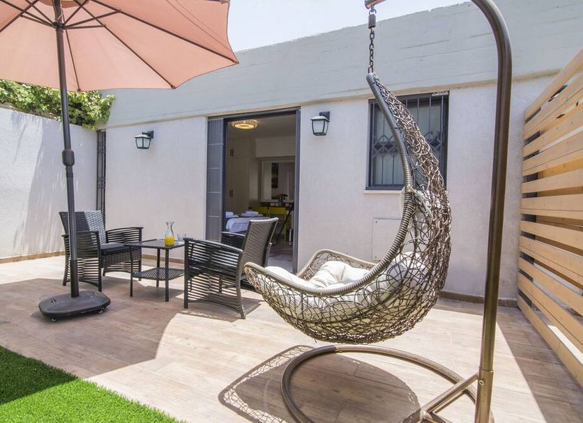 Patio Gambar