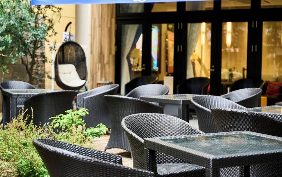 Patio Gambar