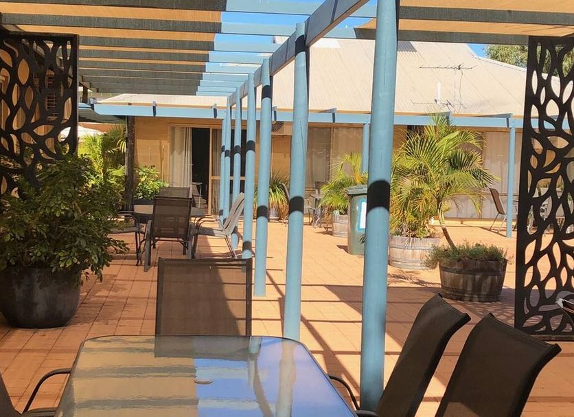 Patio Gambar