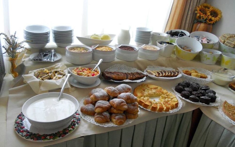 Buffet Gambar