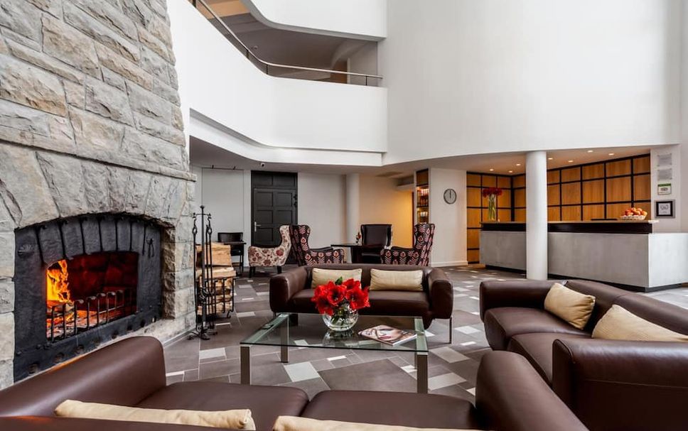 Balai Menunggu Gambar