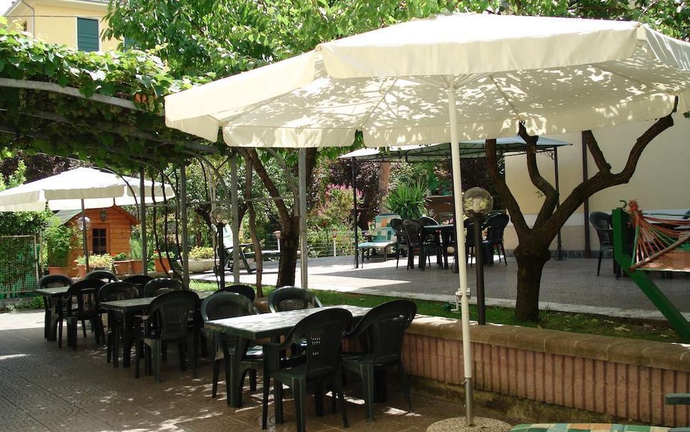 Patio Gambar