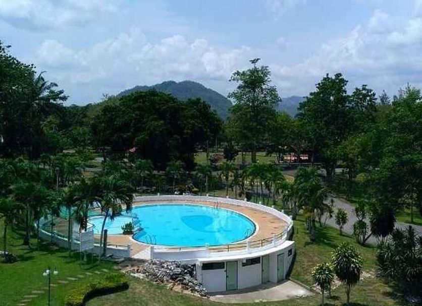 Kolam renang Gambar