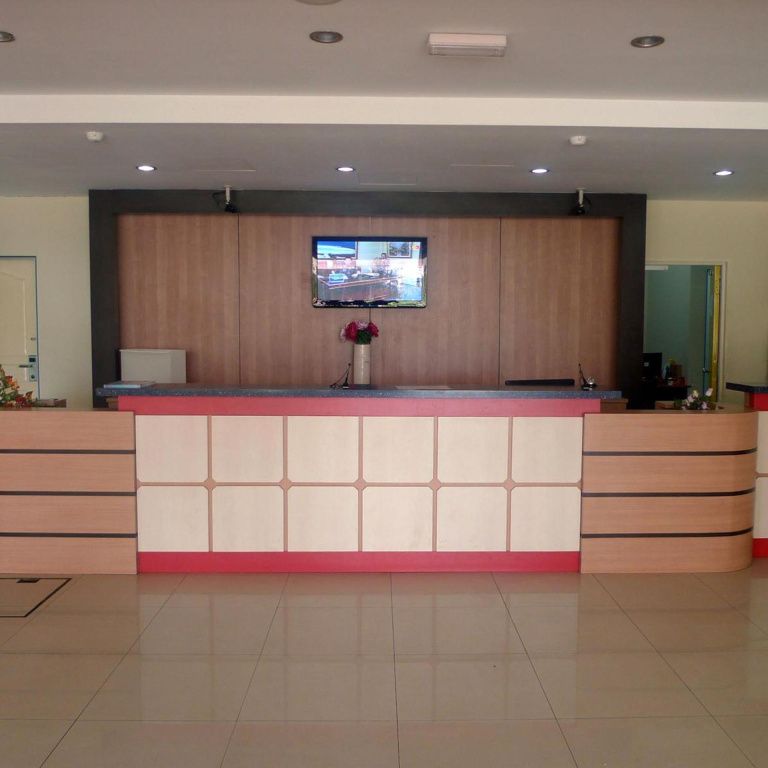 Meja Penyambut Tetamu