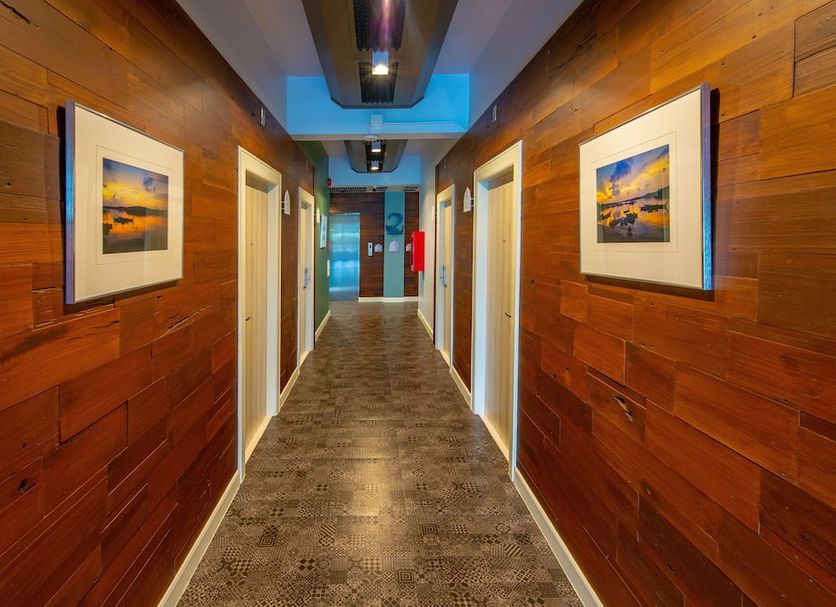 hallway Gambar