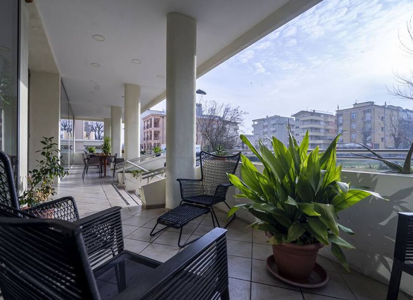 Patio Gambar