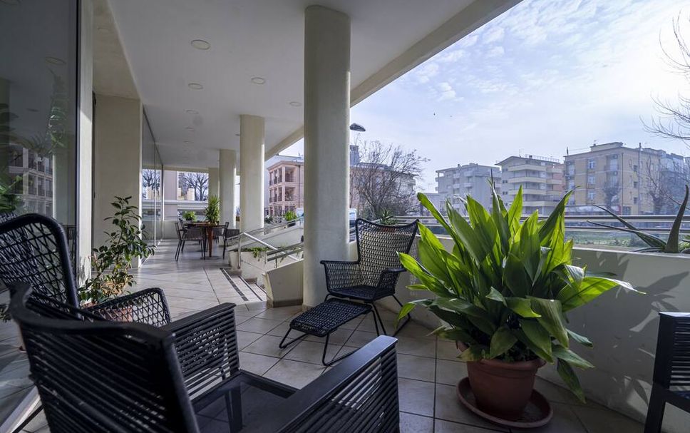 Patio Gambar