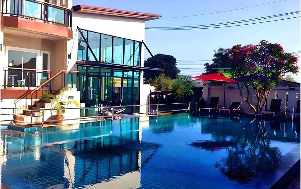 Kolam renang Gambar