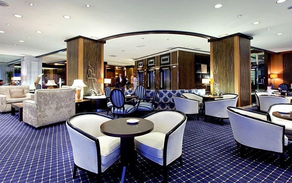 Balai Menunggu Gambar