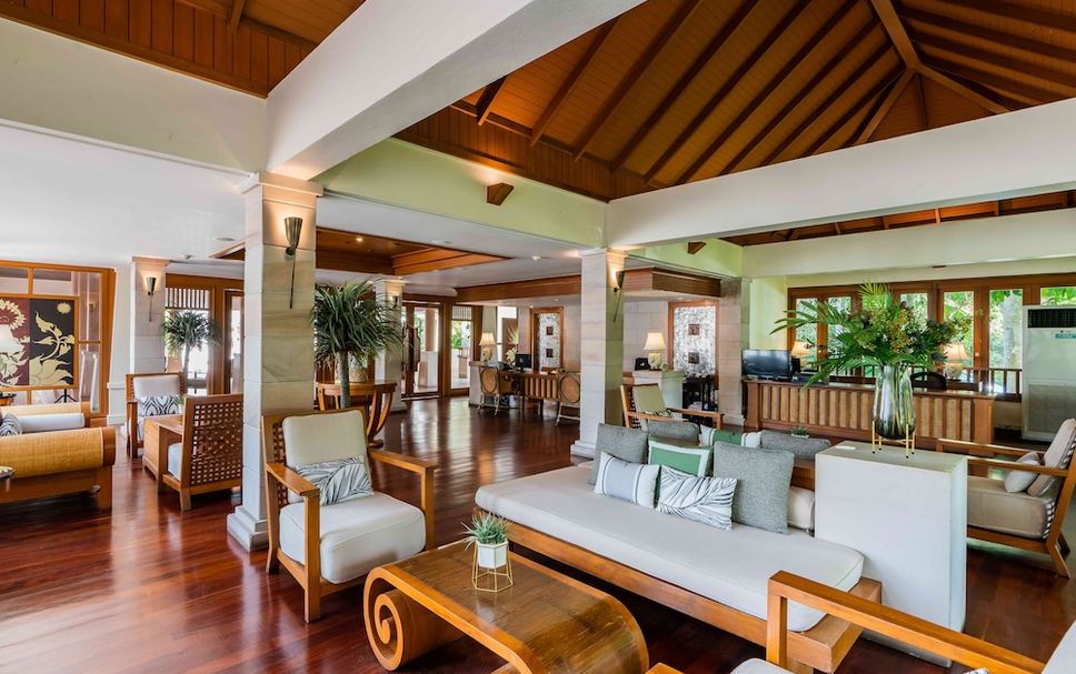 Meja Penyambut Tetamu Gambar