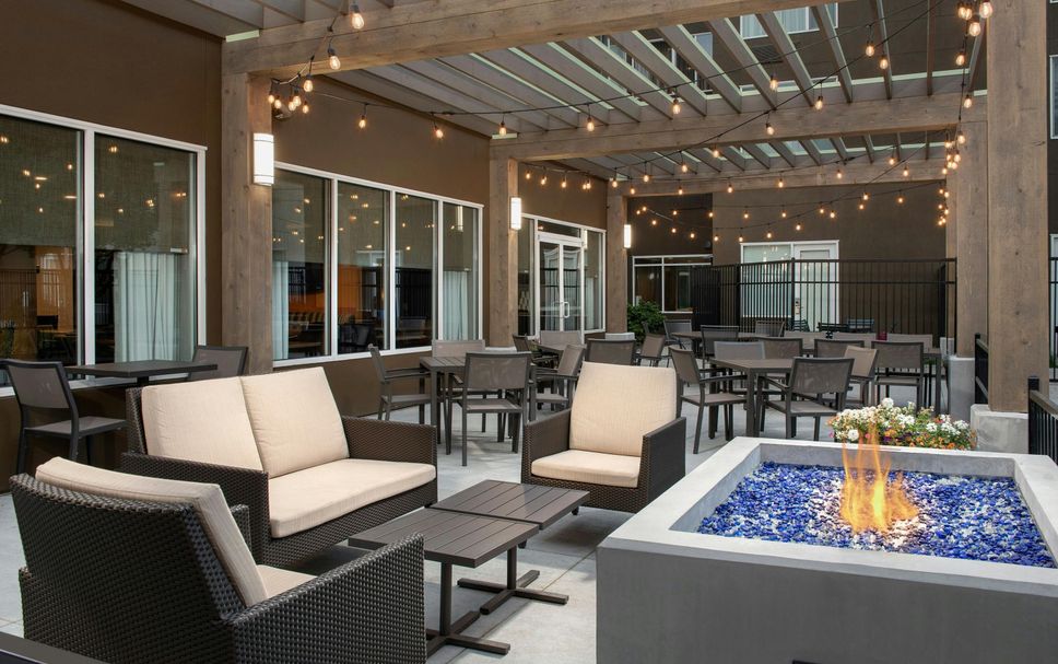 Patio Gambar