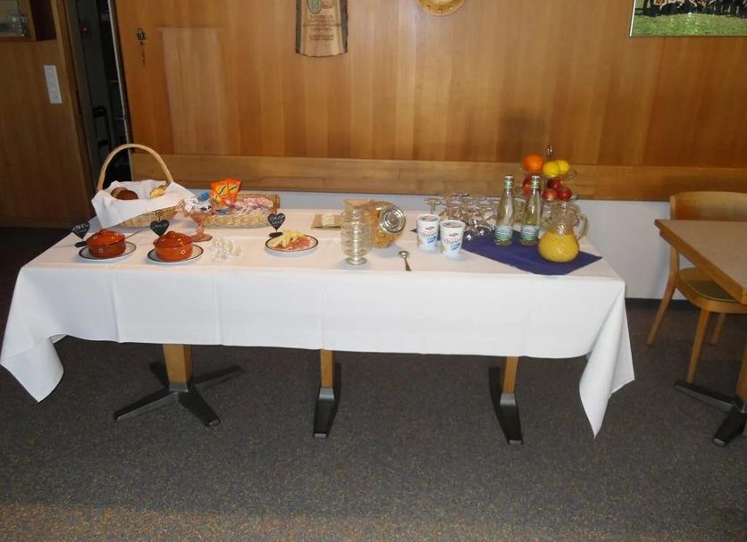 Buffet Gambar