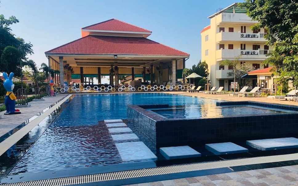 Kolam renang Gambar