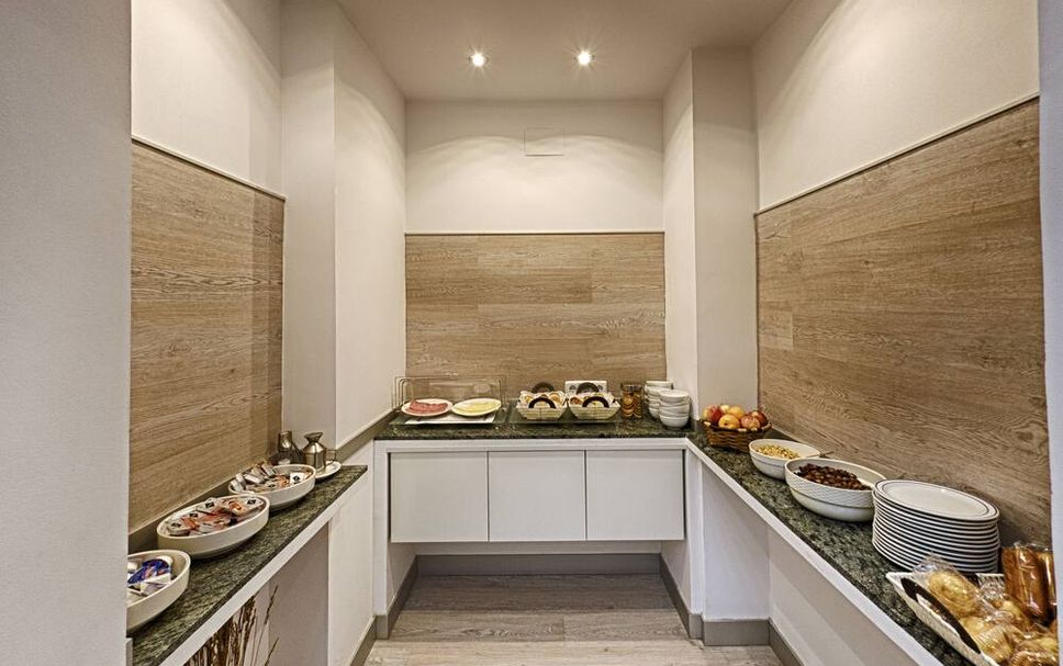 Buffet Gambar