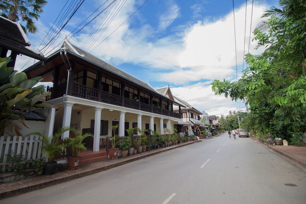 Pemandangan luar