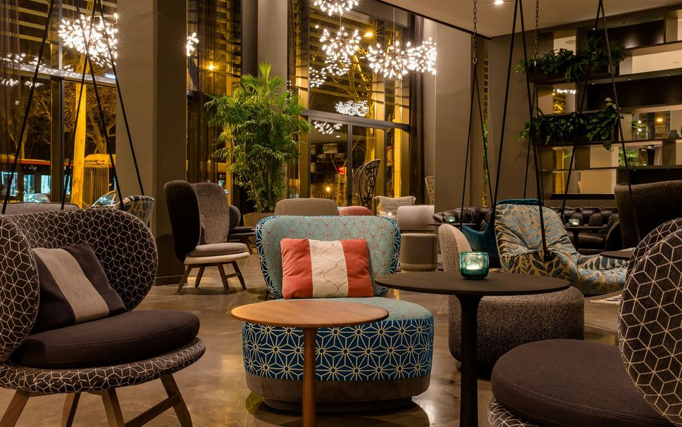 Balai Menunggu Gambar