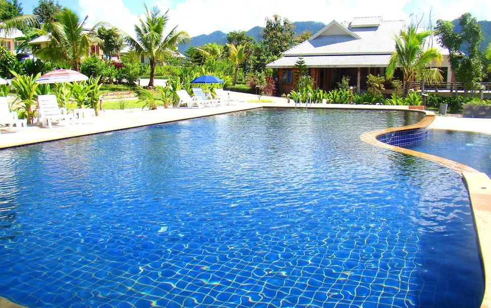 Kolam renang Gambar